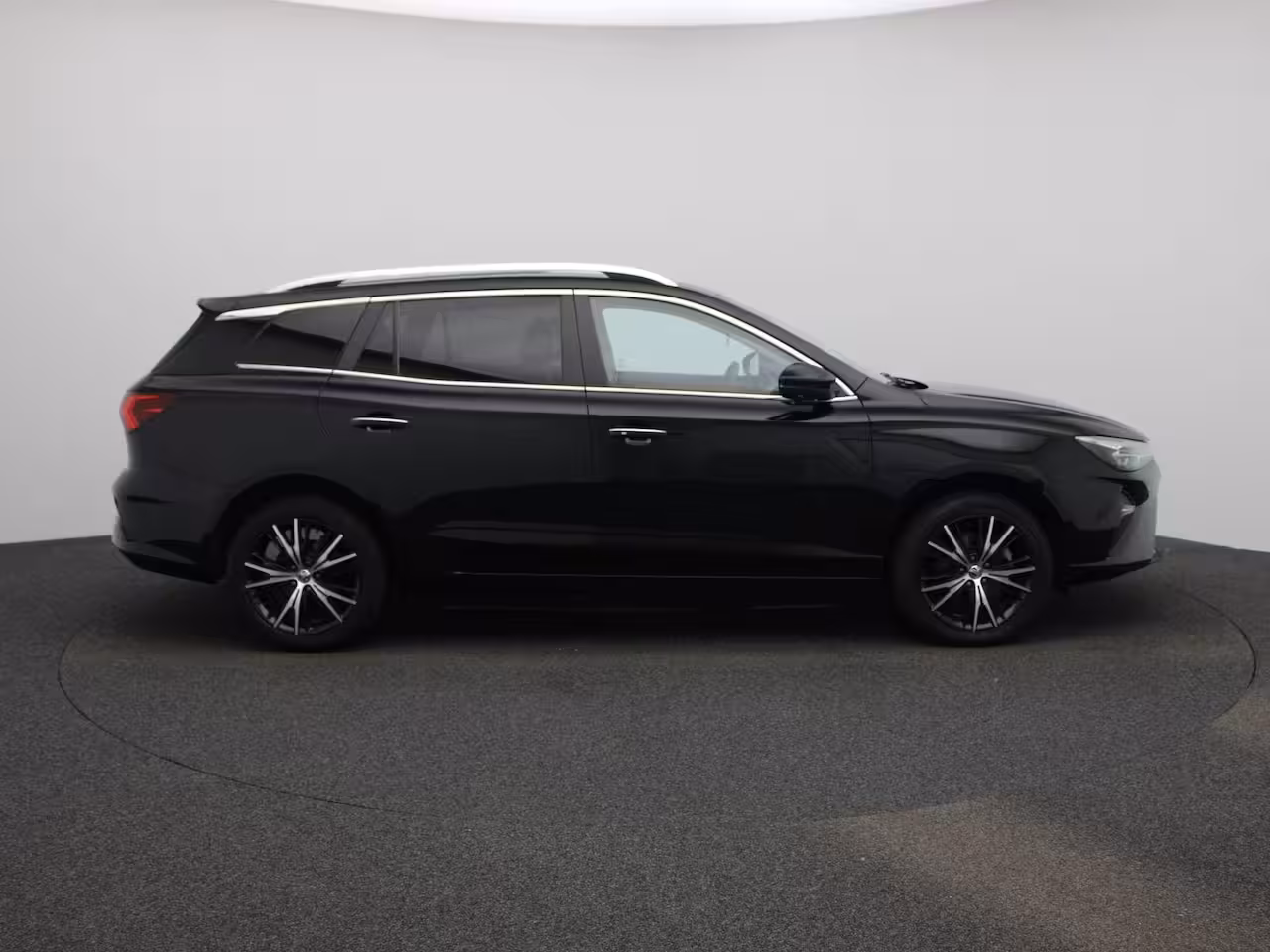 MG MG5 Long Range Luxury 61 kWh | Leder | Camera | CarPlay | Adaptive Cruise Control | Led Koplam