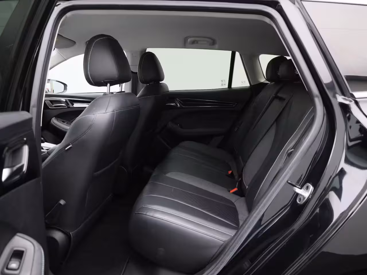 MG MG5 Long Range Luxury 61 kWh | Leder | Camera | CarPlay | Adaptive Cruise Control | Led Koplam