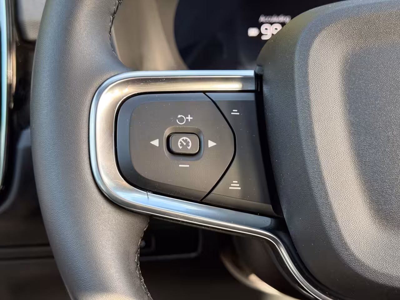 Volvo EX40 Single Motor Extended Range Plus Europa 82 kWh