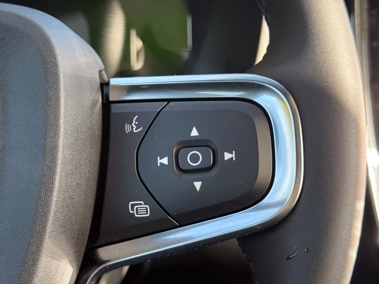 Volvo EX40 Single Engine Extended Range Plus Europa