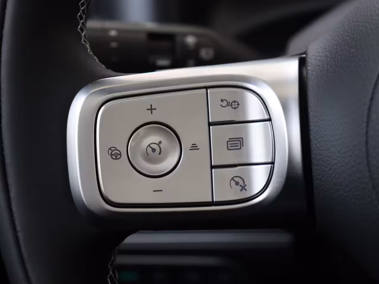 Smart #5 5 Pro / Verwarmd stuurwiel/ Keyless entry/ 13-inch OLED centraal scherm/ Stoelverwarming v