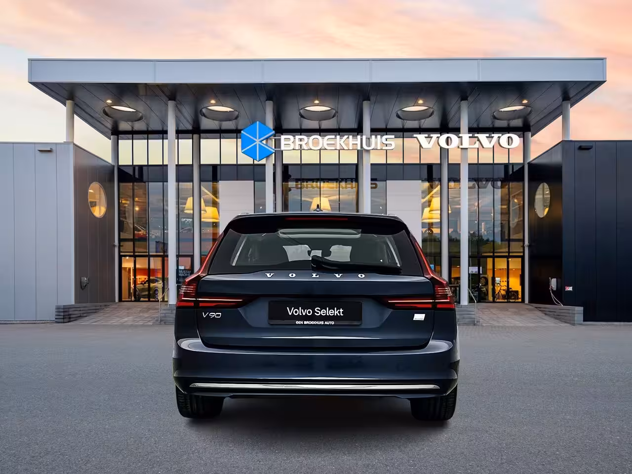 Volvo V90 T6 Recharge Long Range Plus Bright | 19" | Luchtvering | Panoramadak | Elektr. verst. Stoe