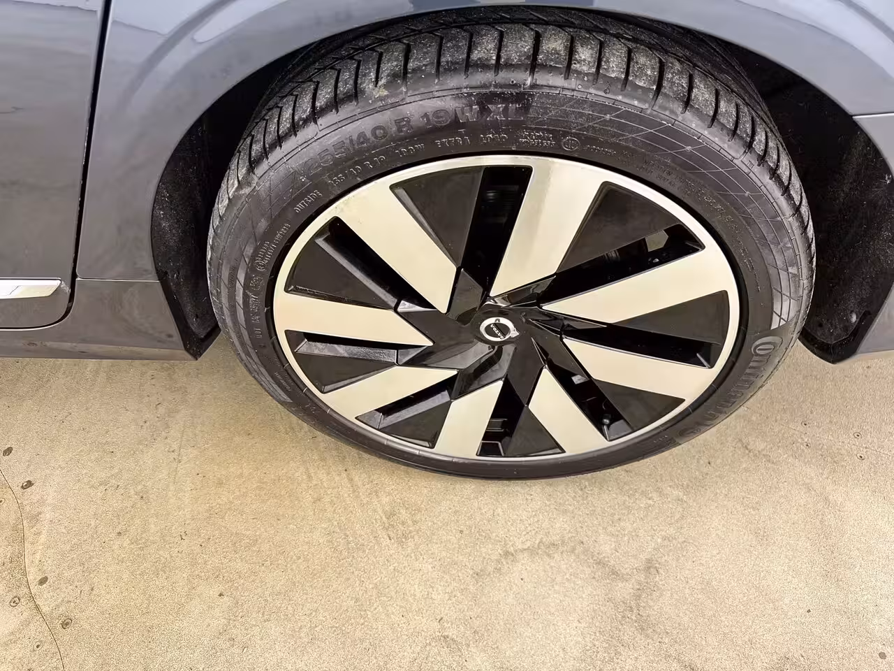 Volvo V90 T6 Recharge Long Range Plus Bright | 19" | Luchtvering | Panoramadak | Elektr. verst. Stoe