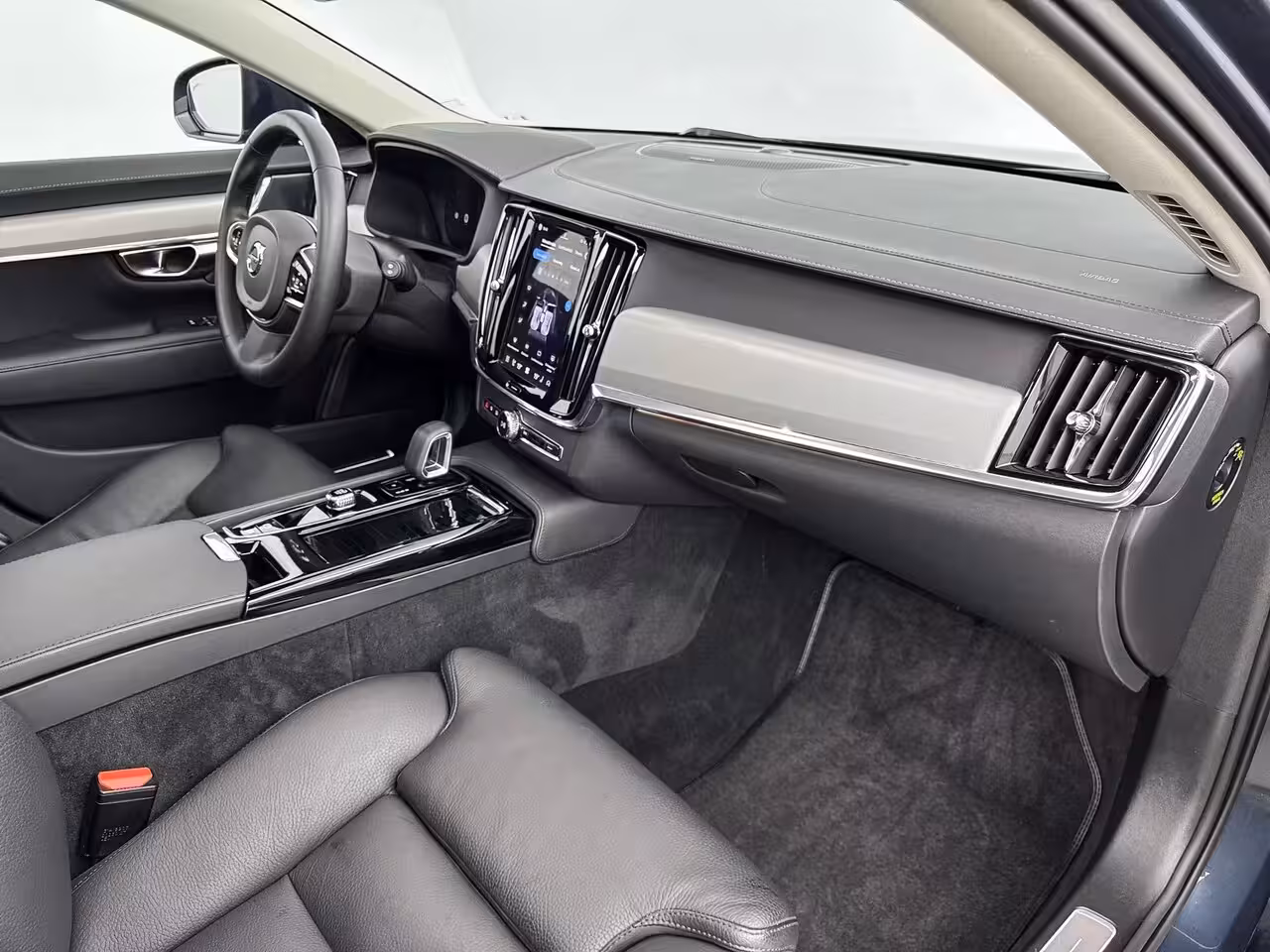 Volvo V90 T6 Recharge Long Range Plus Bright | 19" | Luchtvering | Panoramadak | Elektr. verst. Stoe