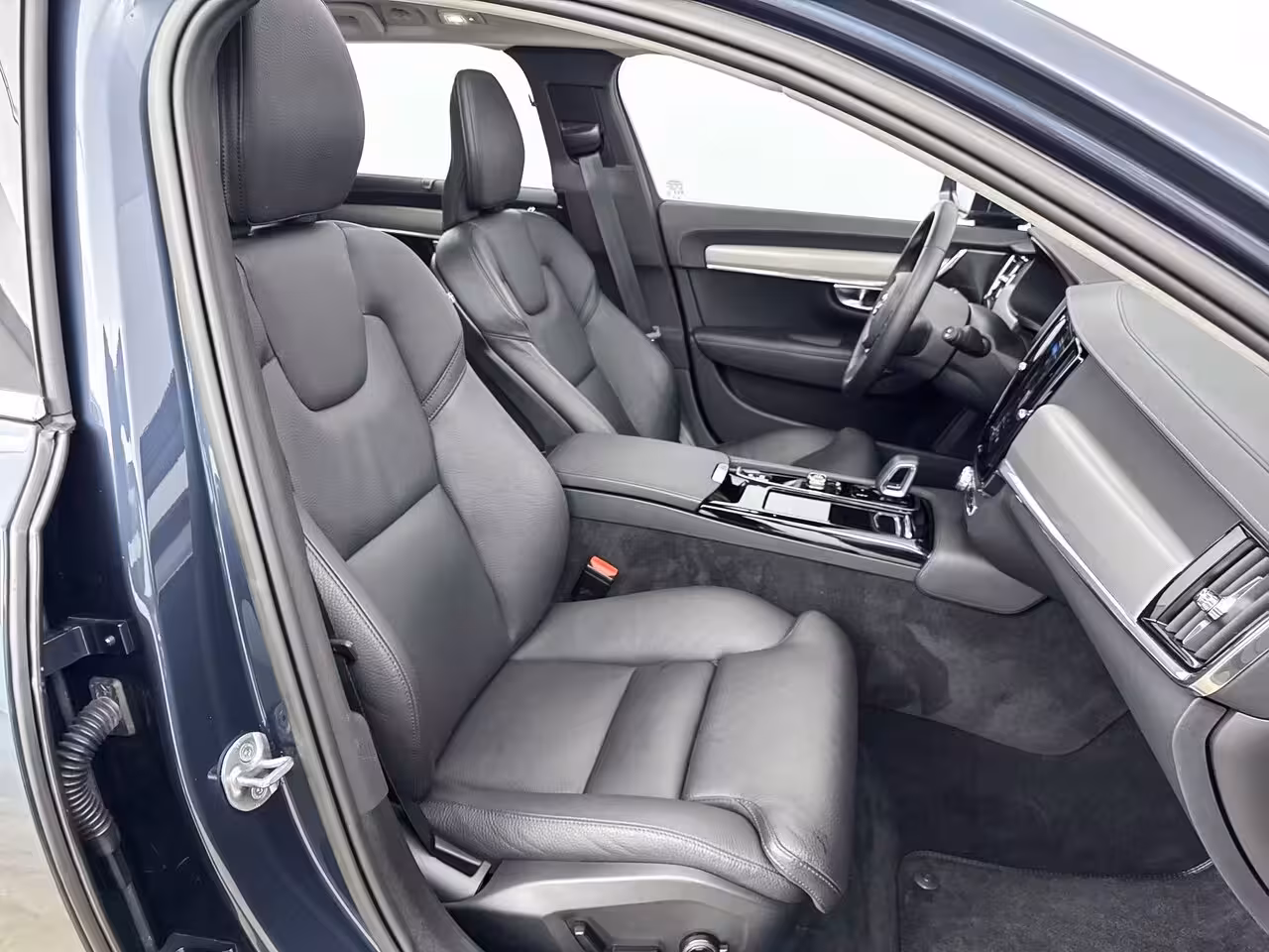 Volvo V90 T6 Recharge Long Range Plus Bright | 19" | Luchtvering | Panoramadak | Elektr. verst. Stoe