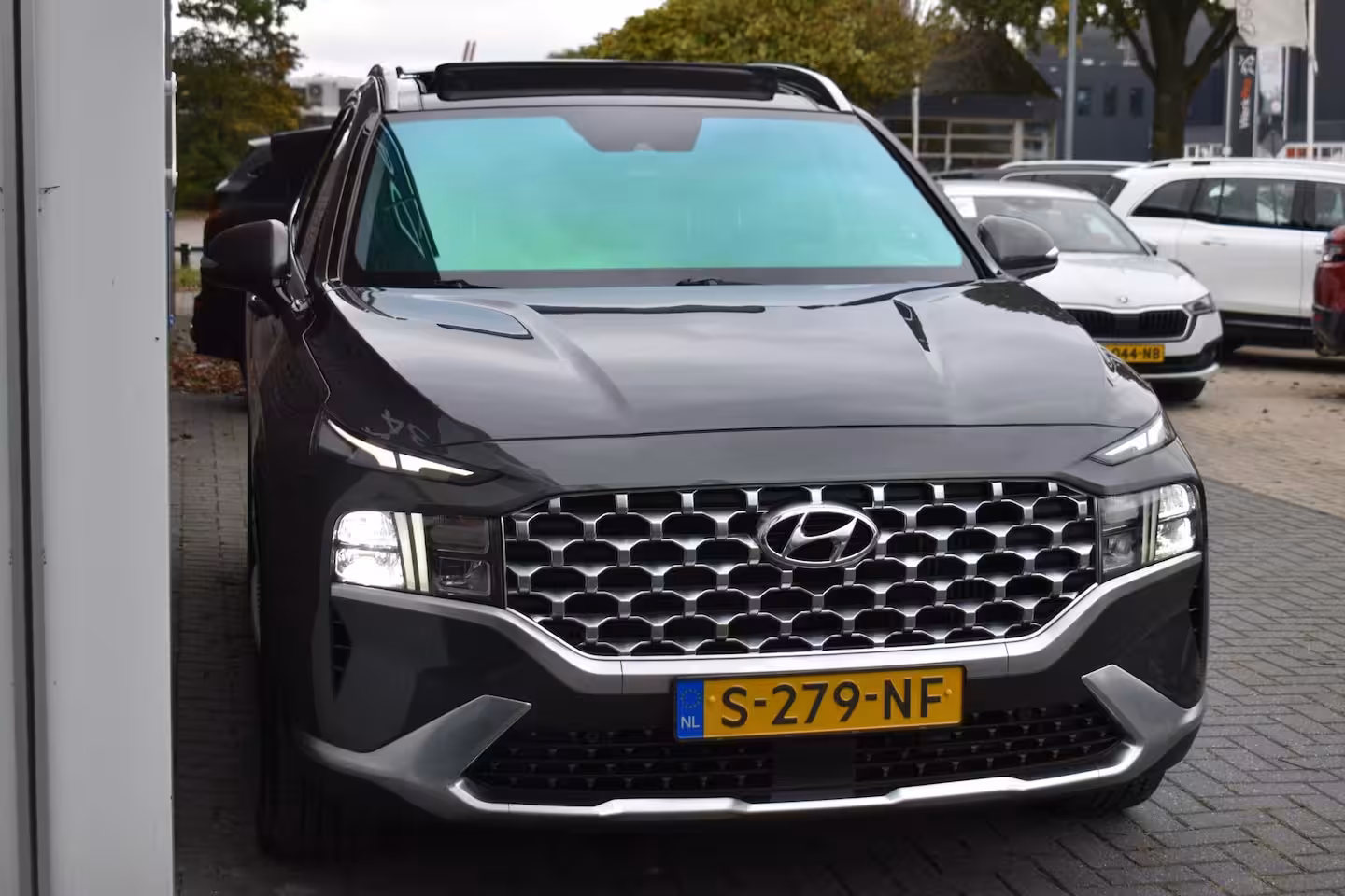 Hyundai Santa Fe 1.6 T-GDI HEV LEDER PANODAK LMV NAVI