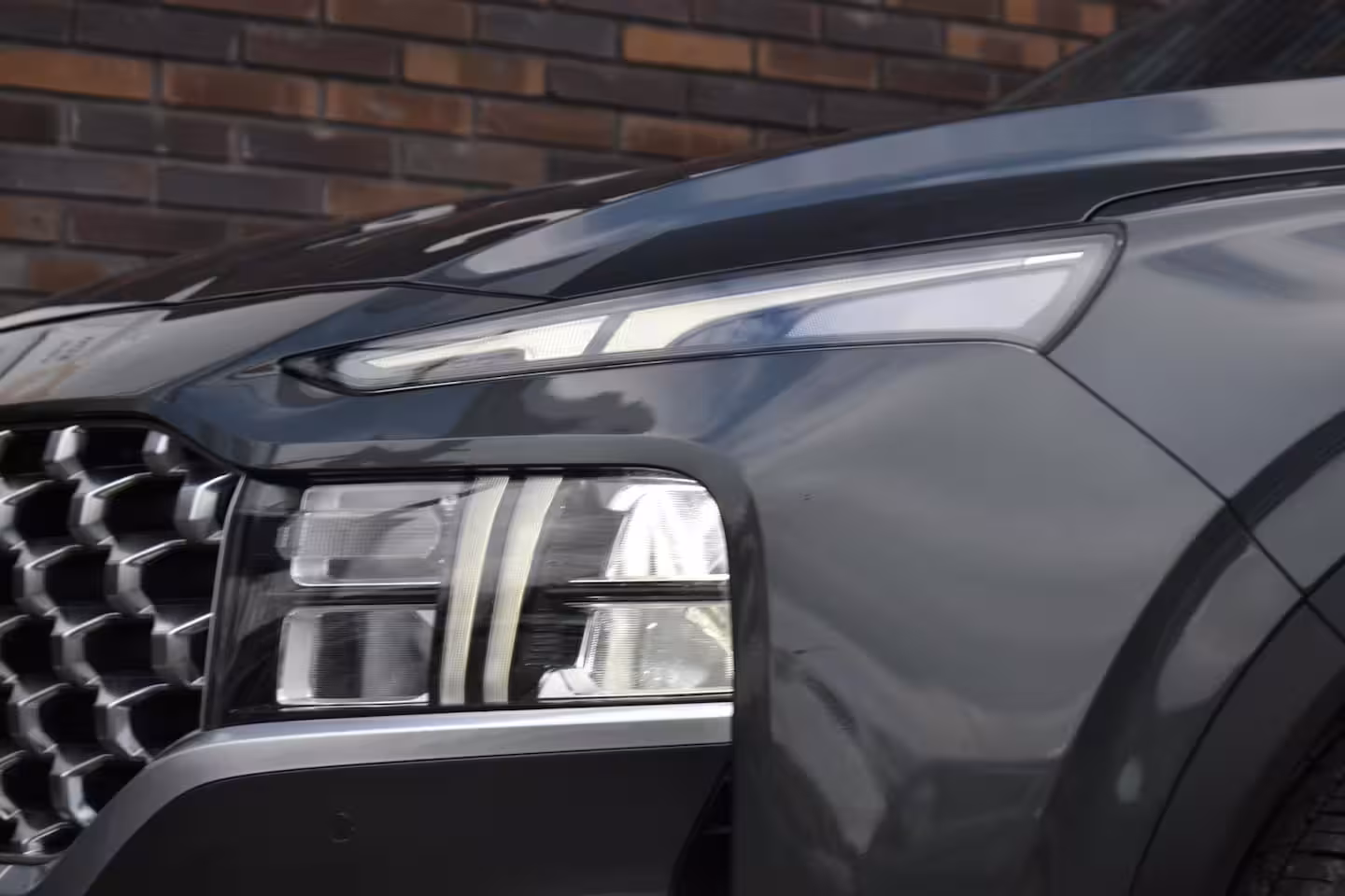 Hyundai Santa Fe 1.6 T-GDI HEV LEDER PANODAK LMV NAVI
