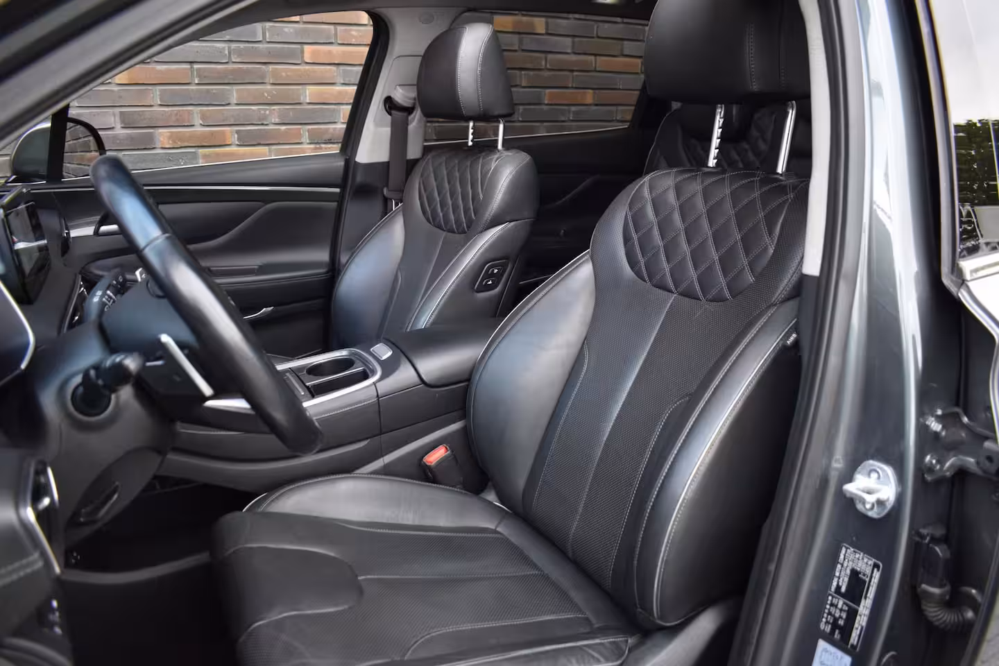 Hyundai Santa Fe 1.6 T-GDI HEV LEDER PANODAK LMV NAVI