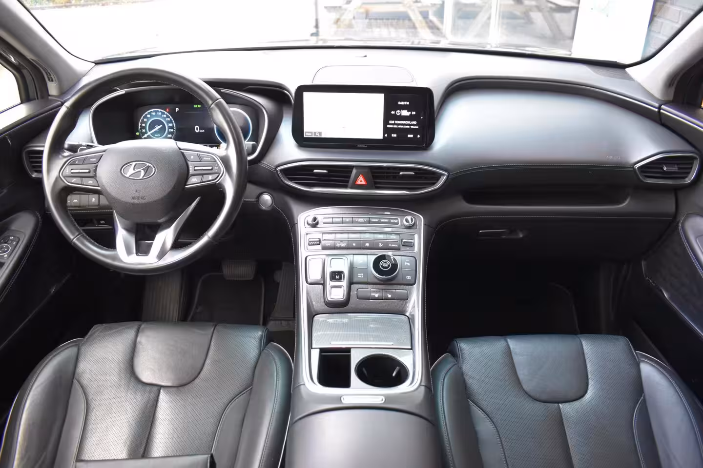 Hyundai Santa Fe 1.6 T-GDI HEV LEDER PANODAK LMV NAVI