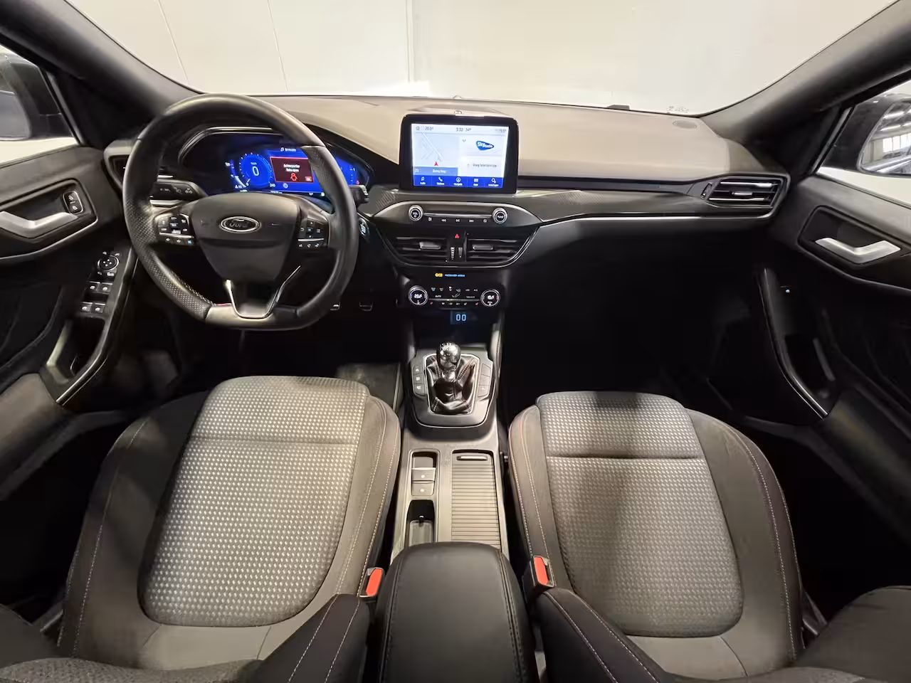 Ford Focus Wagon 1.0 EcoBoost Hybrid ST Line X Business | Navigatie/Android/Apple Carplay | LM Velgen 17" |