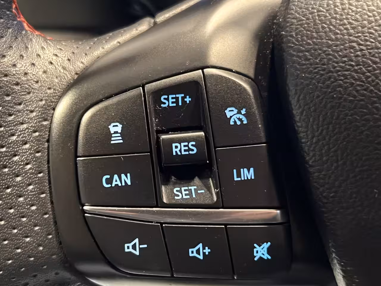 Ford Focus Wagon 1.0 EcoBoost Hybrid ST Line X Business | Navigatie/Android/Apple Carplay | LM Velgen 17" |