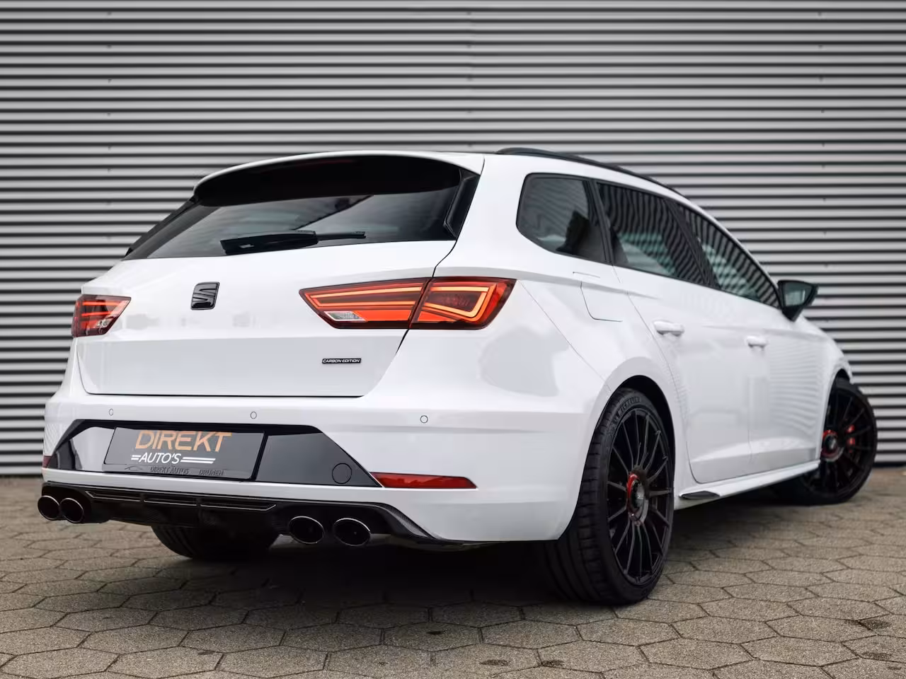 Seat Leon ST 2.0 TSI CUPRA 4DRIVE CARBON EDITION PANO BREMBO