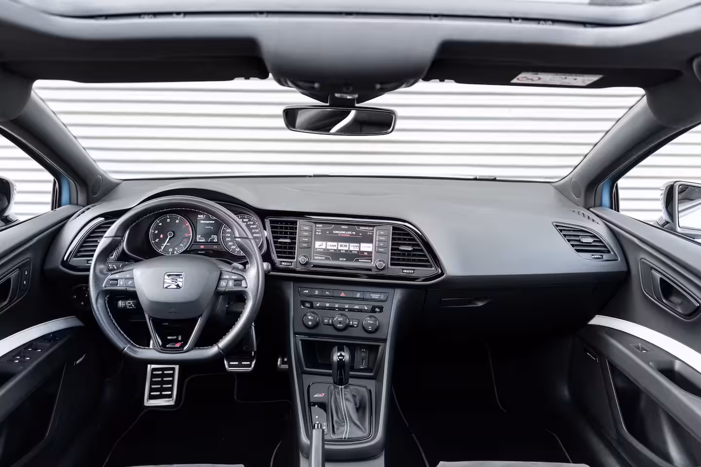 Seat Leon ST 2.0 TSI CUPRA 290 PANO SCHAALSTOELEN SEATSOUND