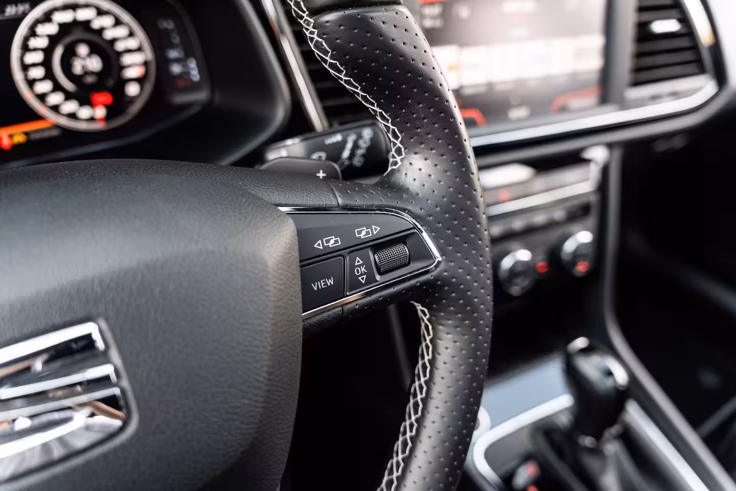 Seat Leon 2.0 TSI CUPRA 300 PERFORMANCE BREMBO BEATS PANO
