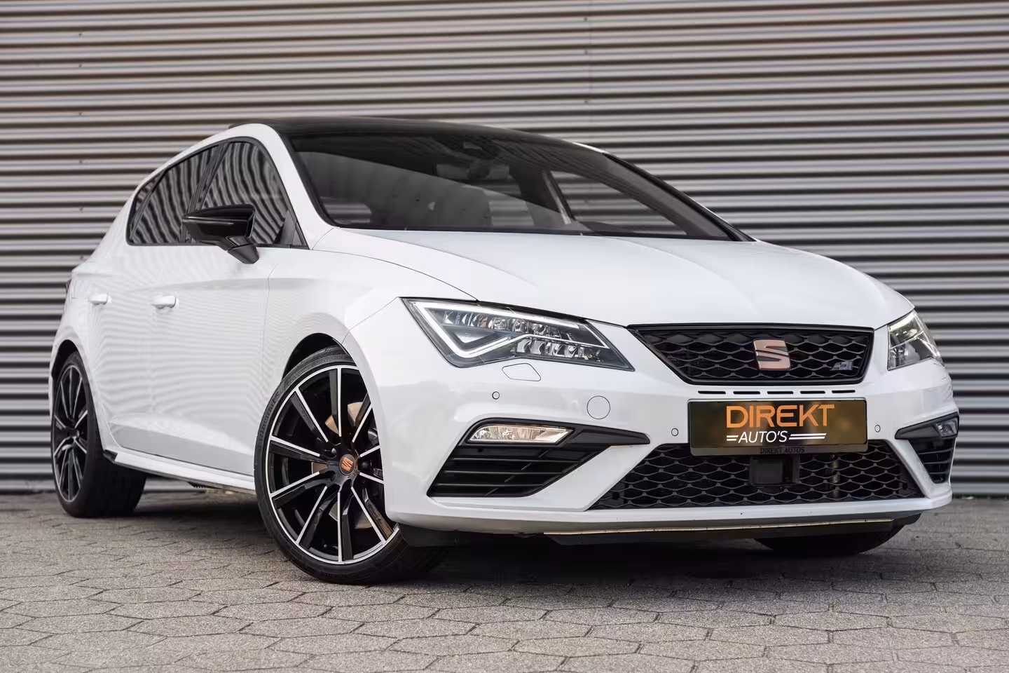 Seat Leon 2.0 TSI CUPRA ULTIMATE PANO BEATS KEYLESS CAMERA