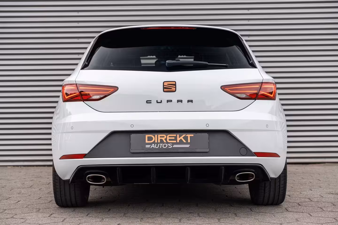 Seat Leon 2.0 TSI CUPRA PANORAMA BEATS VIRTUAL APPLE CARPLAY