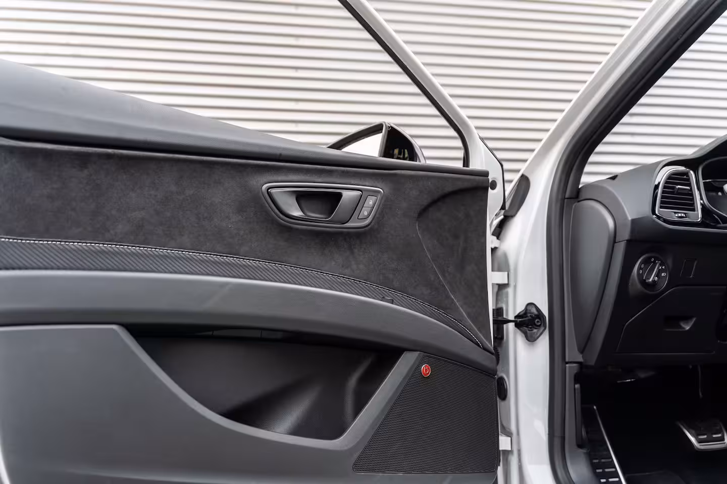 Seat Leon 2.0 TSI CUPRA PANORAMA BEATS VIRTUAL APPLE CARPLAY