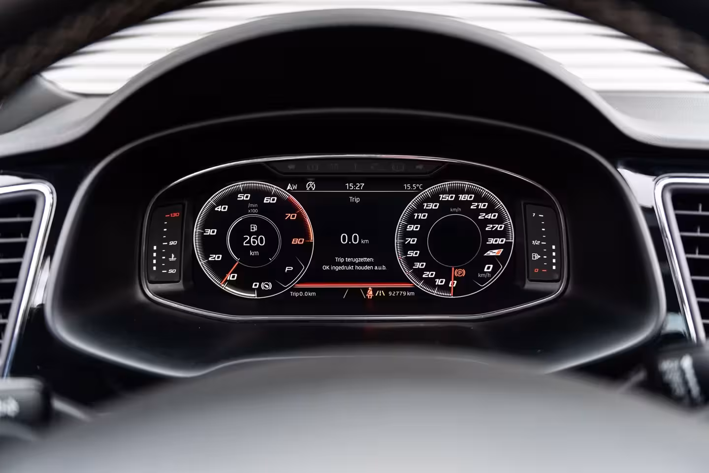Seat Leon ST 2.0 TSI CUPRA 300 4DRIVE PANO SEATSOUND VIRTUAL