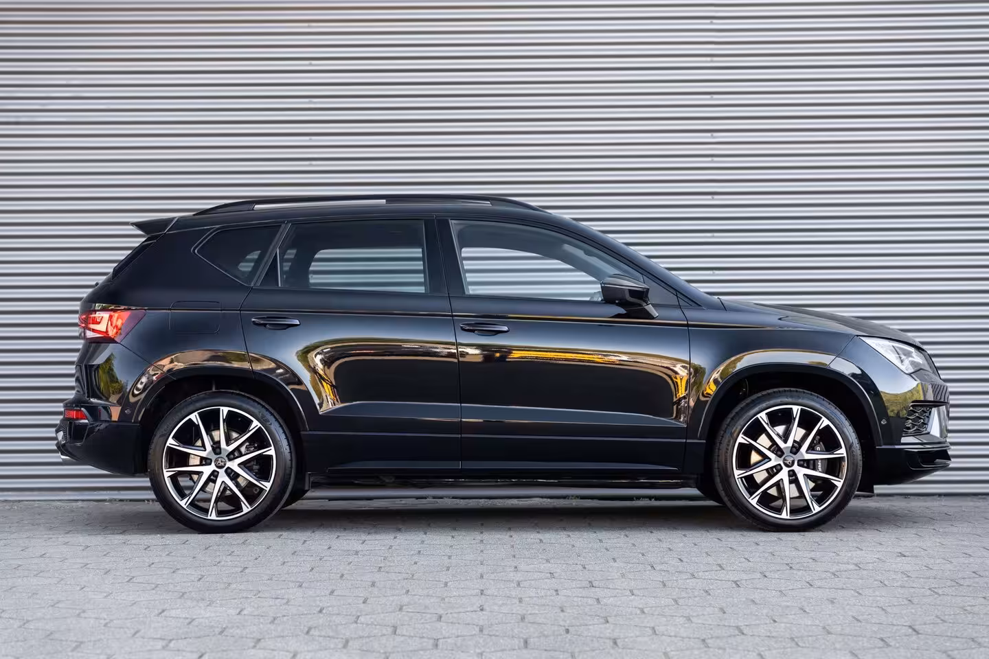 Cupra Ateca 2.0 TSI 4DRIVE PANO BEATS TREKHAAK 360 CAMERA