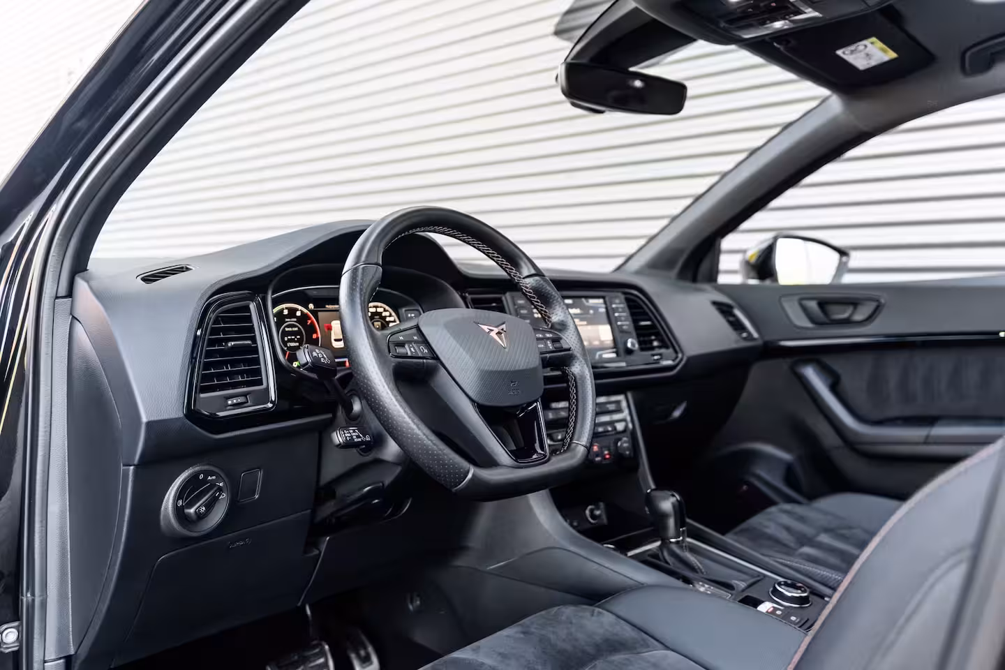 Cupra Ateca 2.0 TSI 4DRIVE PANO BEATS TREKHAAK 360 CAMERA