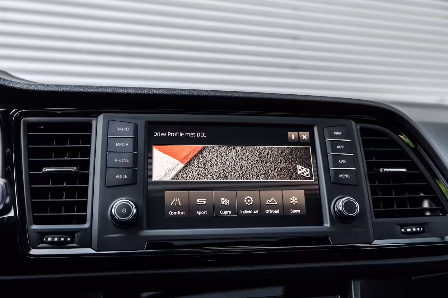 Cupra Ateca 2.0 TSI 4DRIVE PANO BEATS TREKHAAK 360 CAMERA