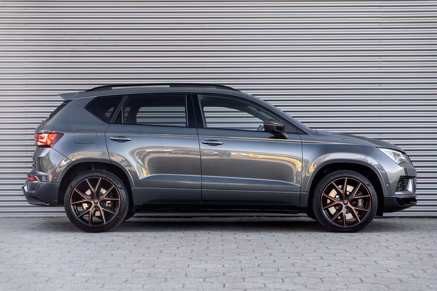 Cupra Ateca 2.0 TSI 4DRIVE PANO BREMBO BEATS VIRTUAL CAMERA