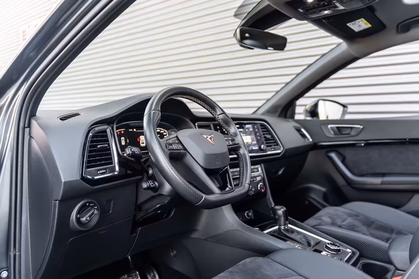 Cupra Ateca 2.0 TSI 4DRIVE PANO BEATS VIRTUAL TREKHAAK