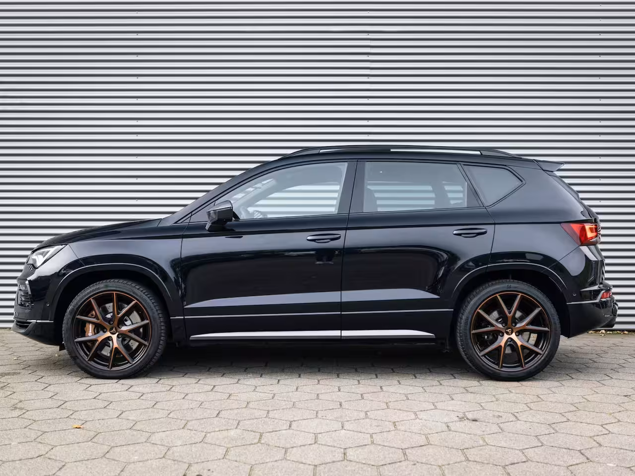 Cupra Ateca 2.0 TSI 4DRIVE PANO BREMBO BEATS TREKHAAK CAMERA