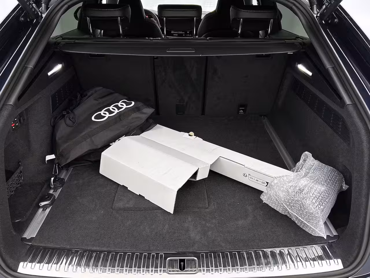 Audi Q8 55 TFSI e quattro Pro Line S | Glazen panoramadak | Bang & Olufsen Premium 3D | Comfortsle