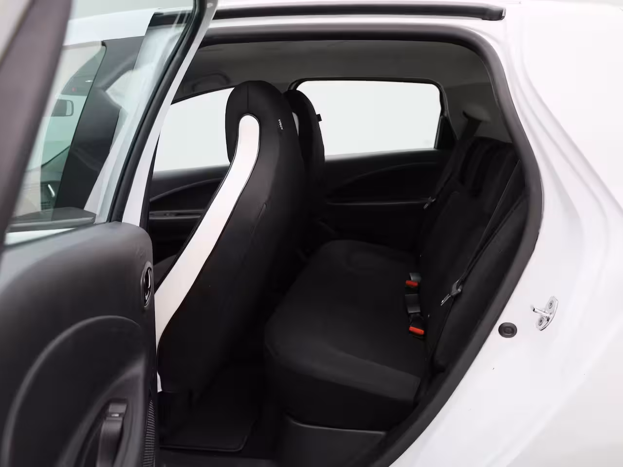 Renault Zoe R110 Life 52 kWh | Incl. Koopaccu | Full-Map Navigatie | PDC Achter | Keyless | LED-Verlic