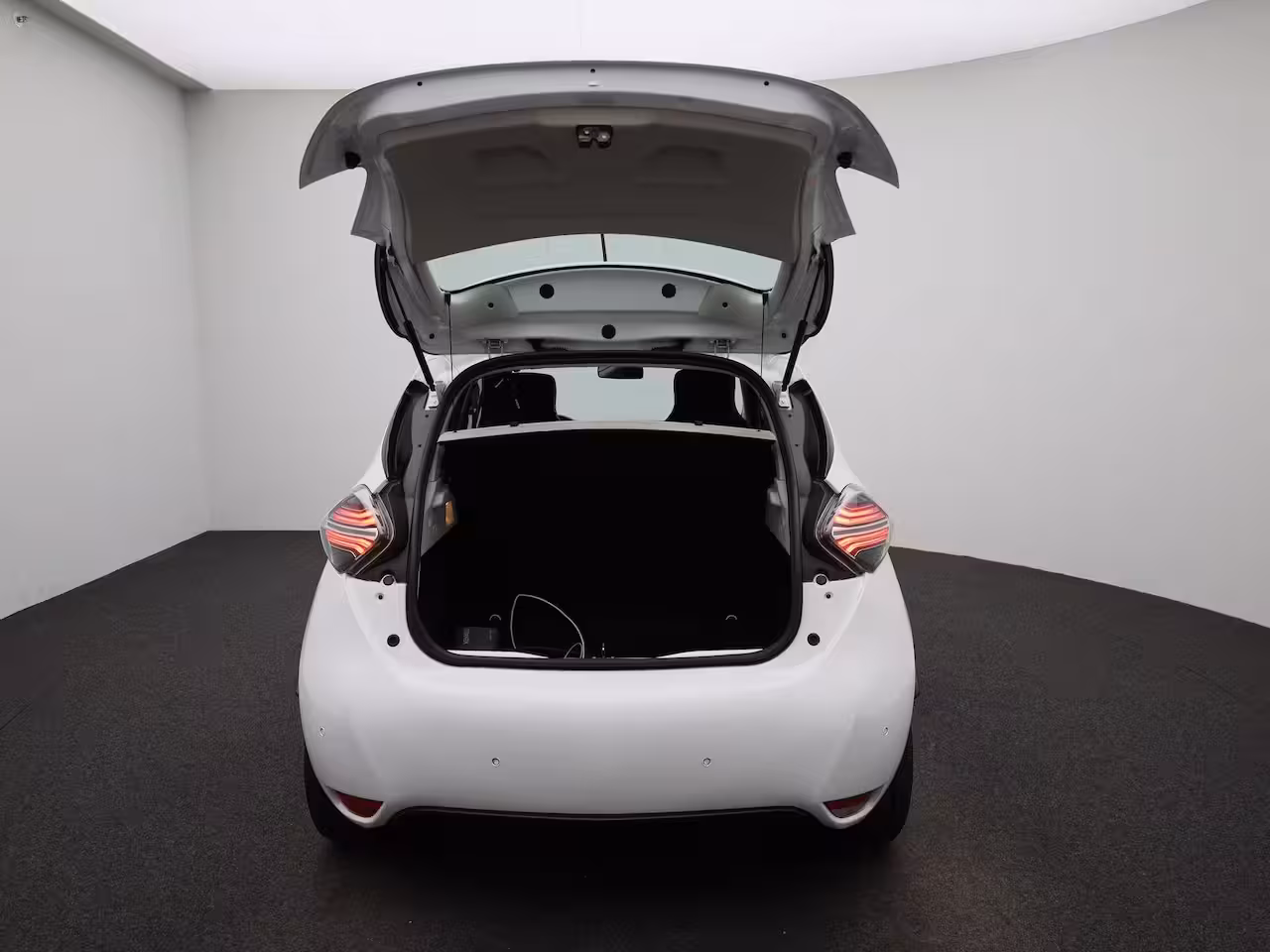 Renault Zoe R110 Life 52 kWh | Incl. Koopaccu | Full-Map Navigatie | PDC Achter | Keyless | LED-Verlic