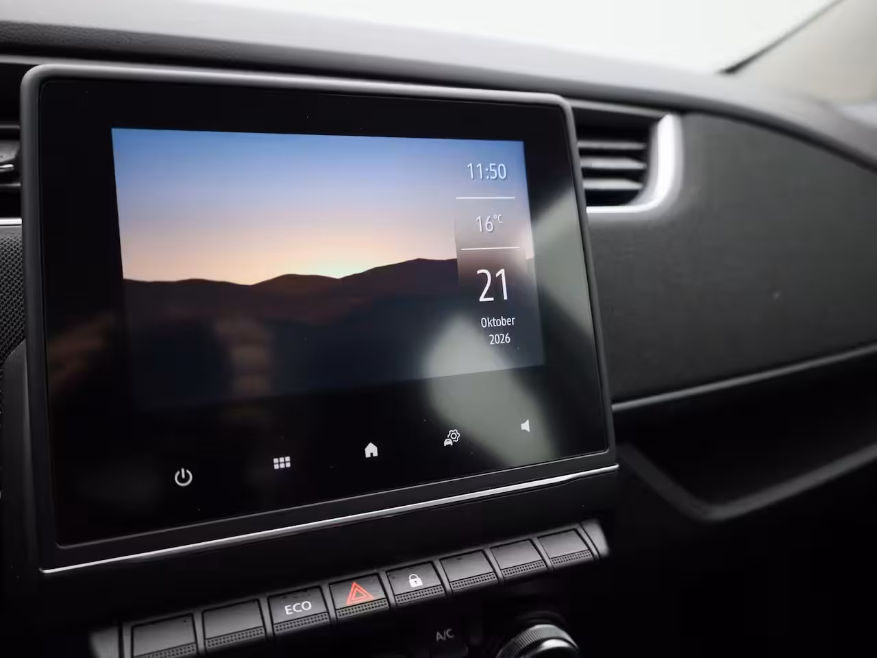 Renault Zoe R110 Life 52 kWh | Incl. Koopaccu | Full-Map Navigatie | PDC Achter | Keyless | LED-Verlic