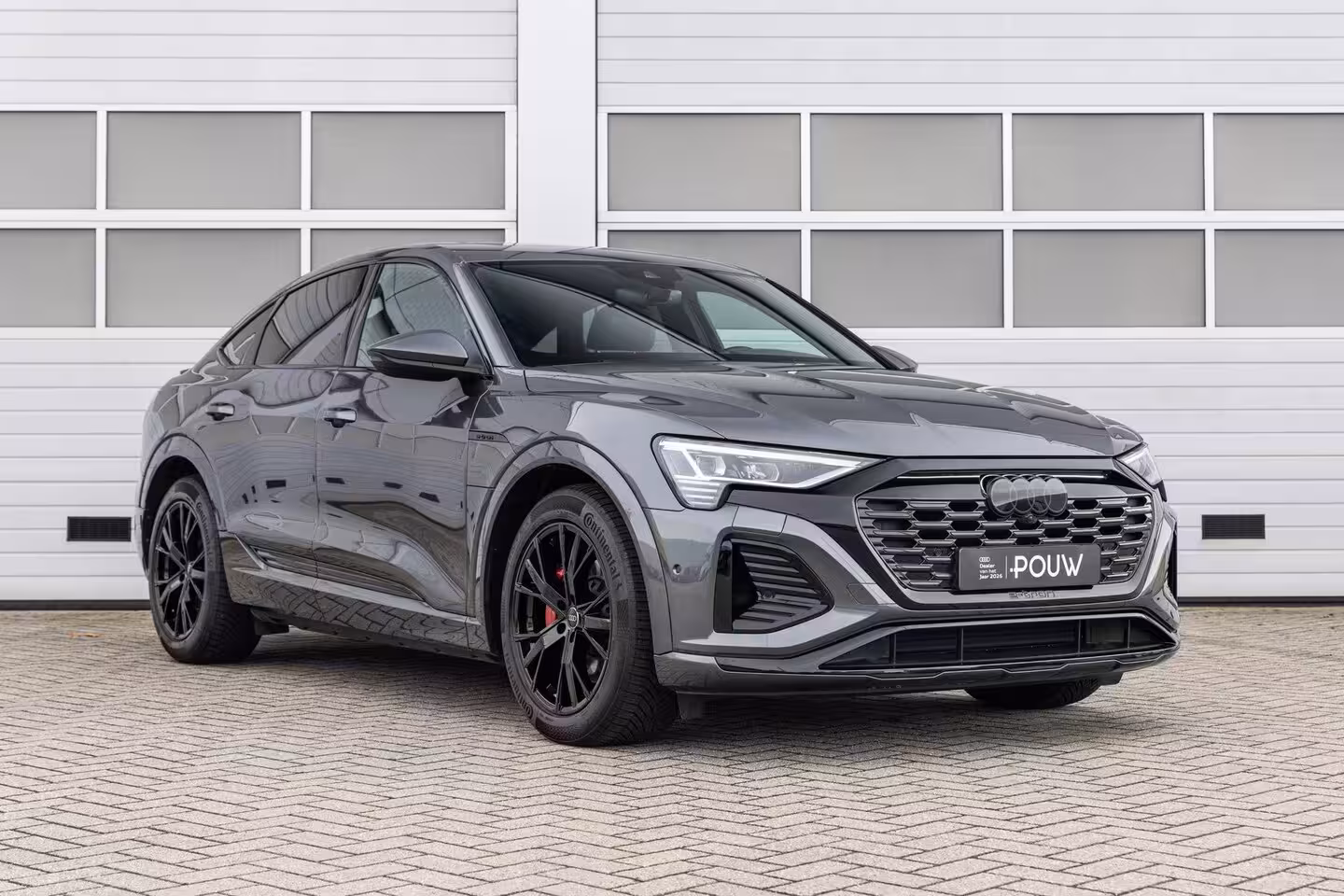Audi Q8 Sportback e-tron 50 340pk quattro S edition 95 kWh | Panoramadak | Achteruitrijcamera | Luchtvering