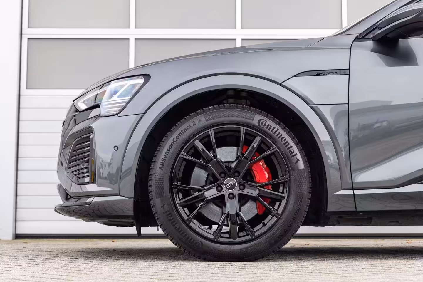 Audi Q8 Sportback e-tron 50 340pk quattro S edition 95 kWh | Panoramadak | Achteruitrijcamera | Luchtvering