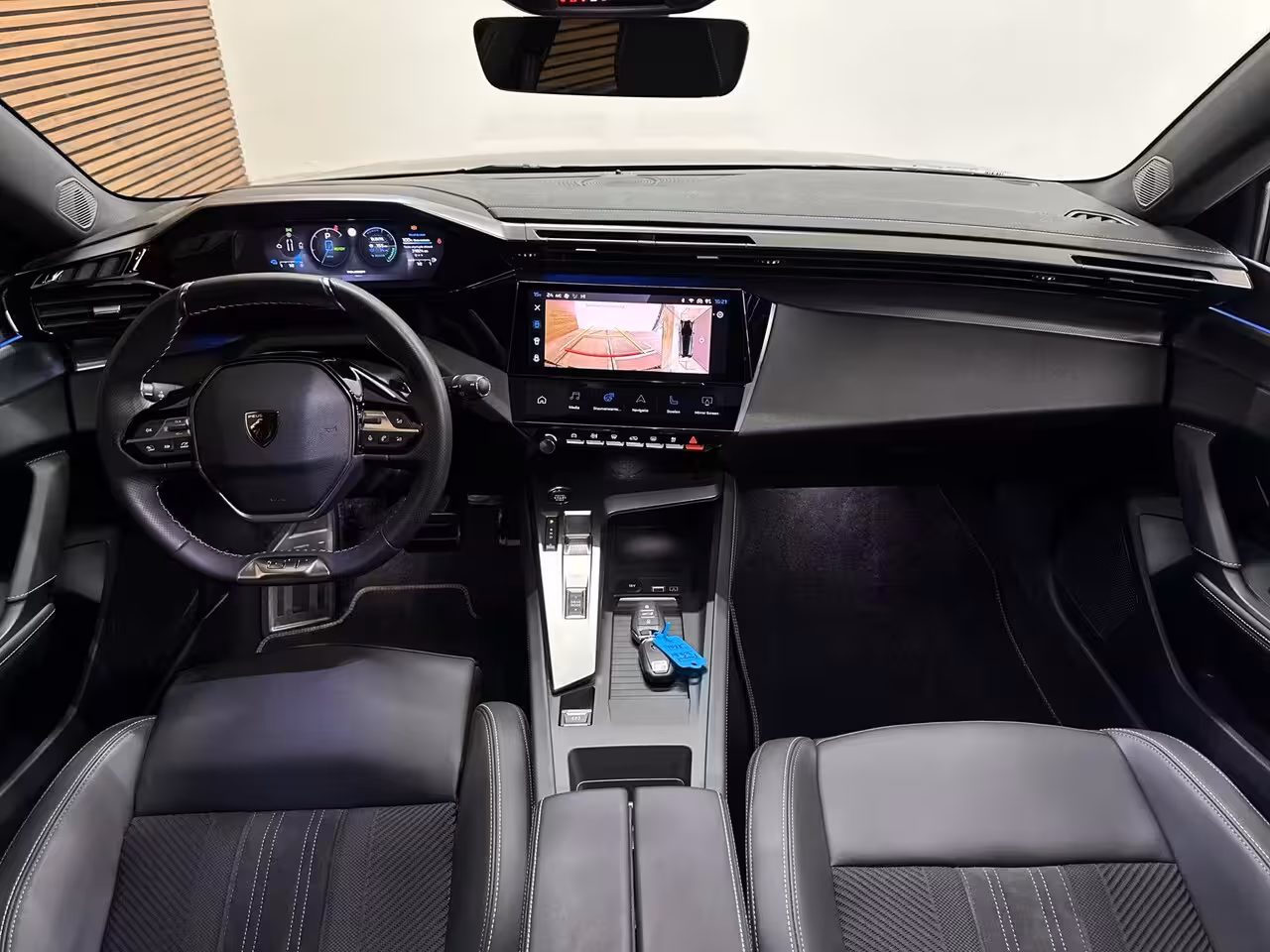Peugeot 308 SW 1.6 Plug-in Hybrid 180 GT | 360° Camera | Matrix LED | Carplay | Alcantara | Massage | 18