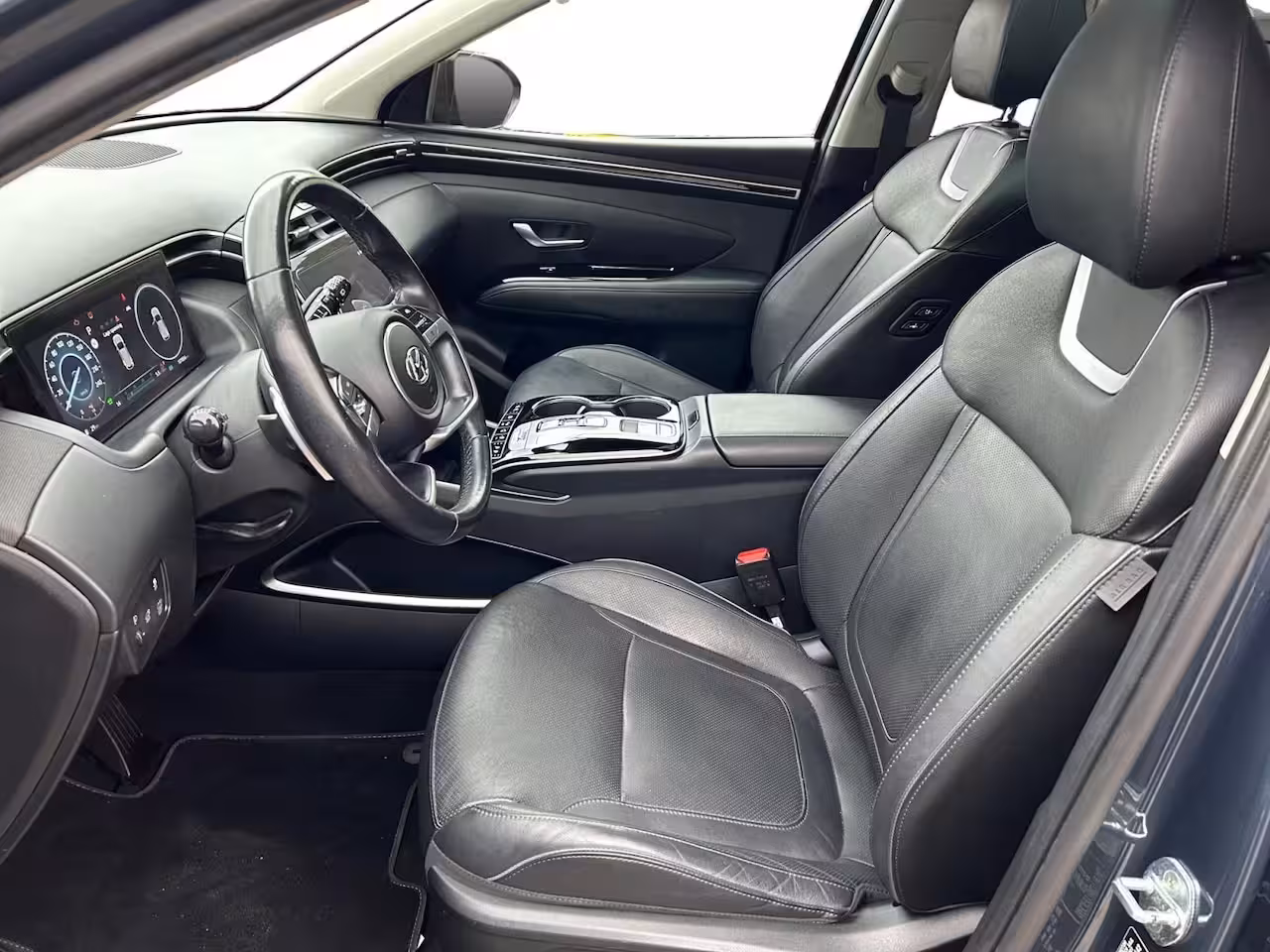 Hyundai Tucson 1.6 T-GDI HEV Premium Sky | + Winterbanden | 1650kg trekgewicht | Navi | 360 Camera | Stoe
