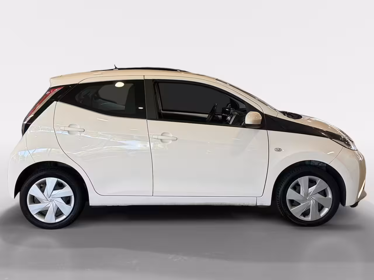 Toyota Aygo 1.0 VVT-i x-play *Telefoon*Camera*Airco*Cruise*Mooie Auto