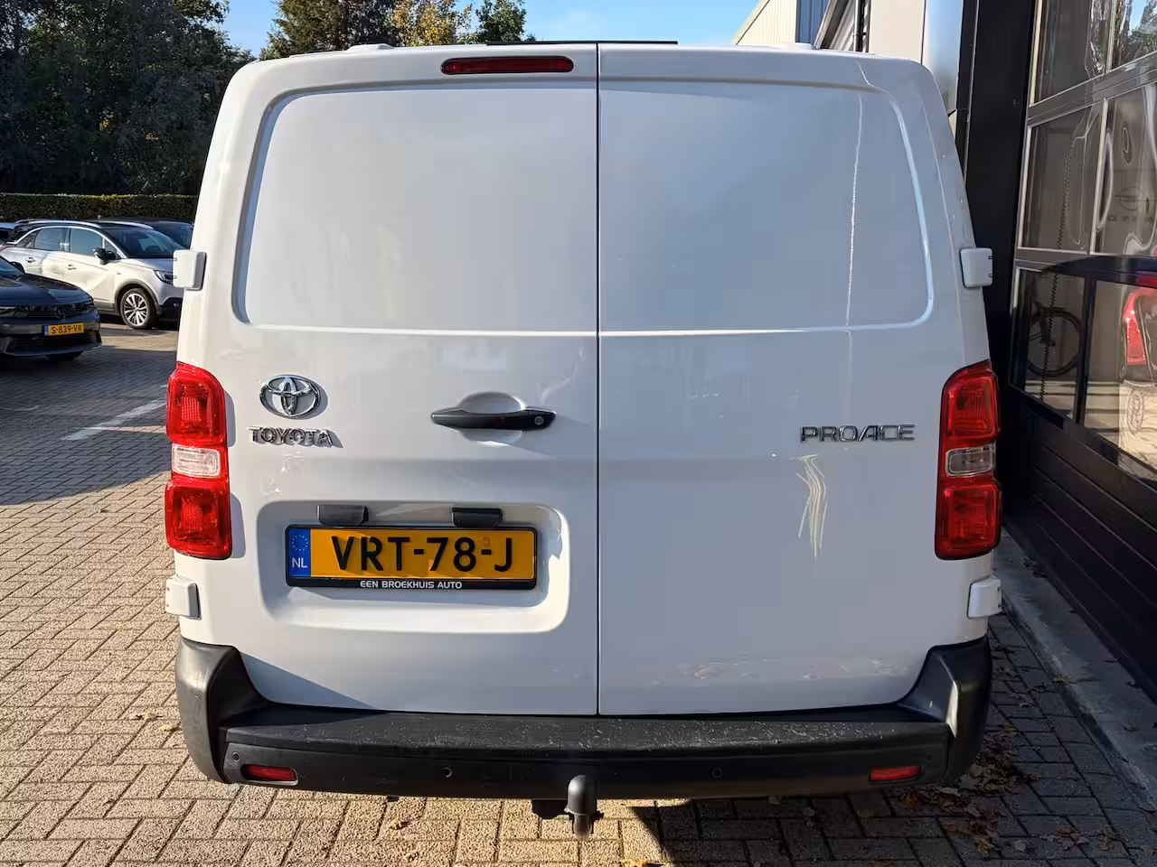 Toyota ProAce Worker 2.0 D-4D L3 145 PK Live Long | TREKHAAK| DEALER ONDERHOUDEN| EERSTE EIGENAAR| 3-PERSOONS|