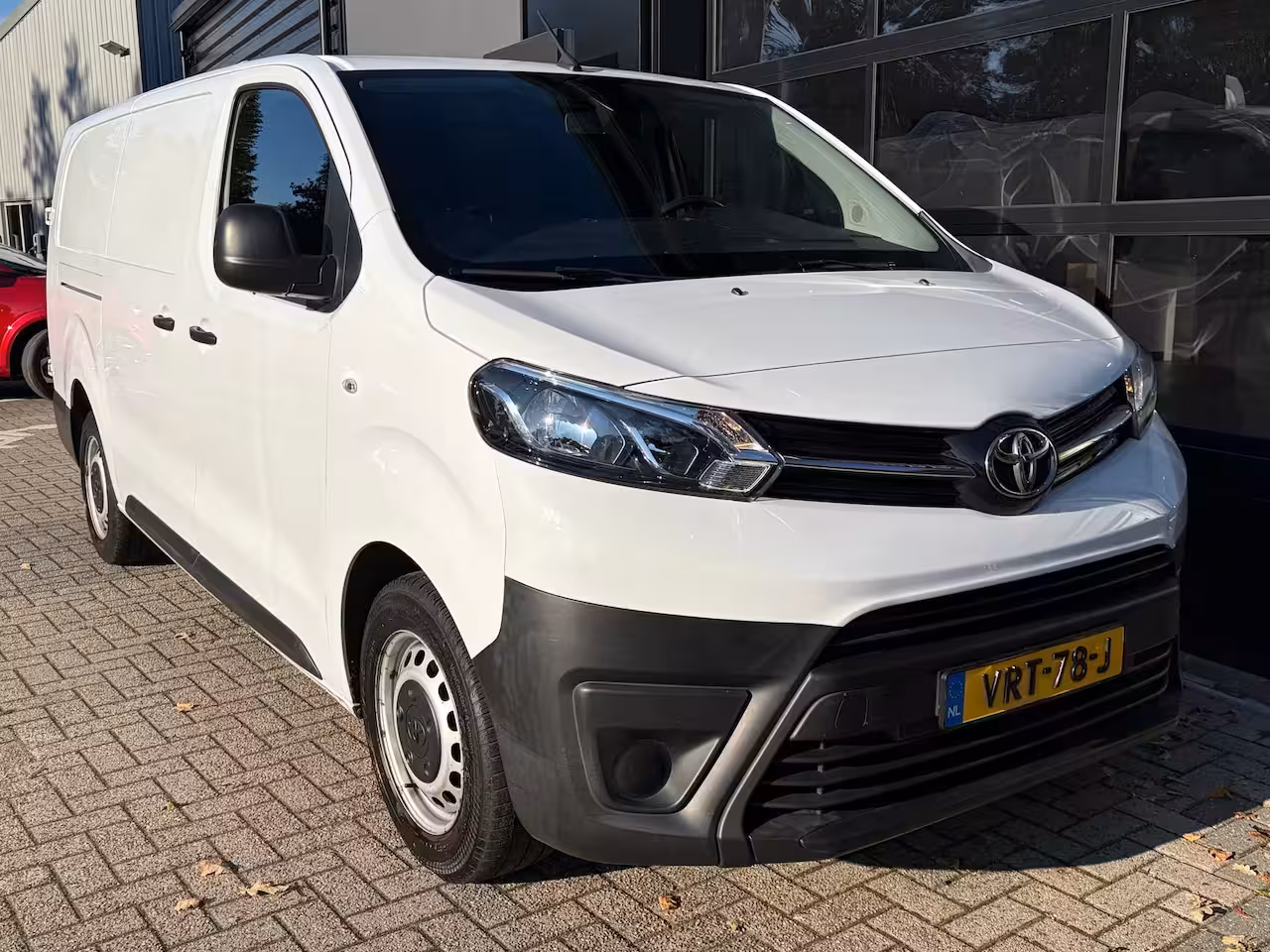 Toyota ProAce Worker 2.0 D-4D L3 145 PK Live Long | TREKHAAK| DEALER ONDERHOUDEN| EERSTE EIGENAAR| 3-PERSOONS|