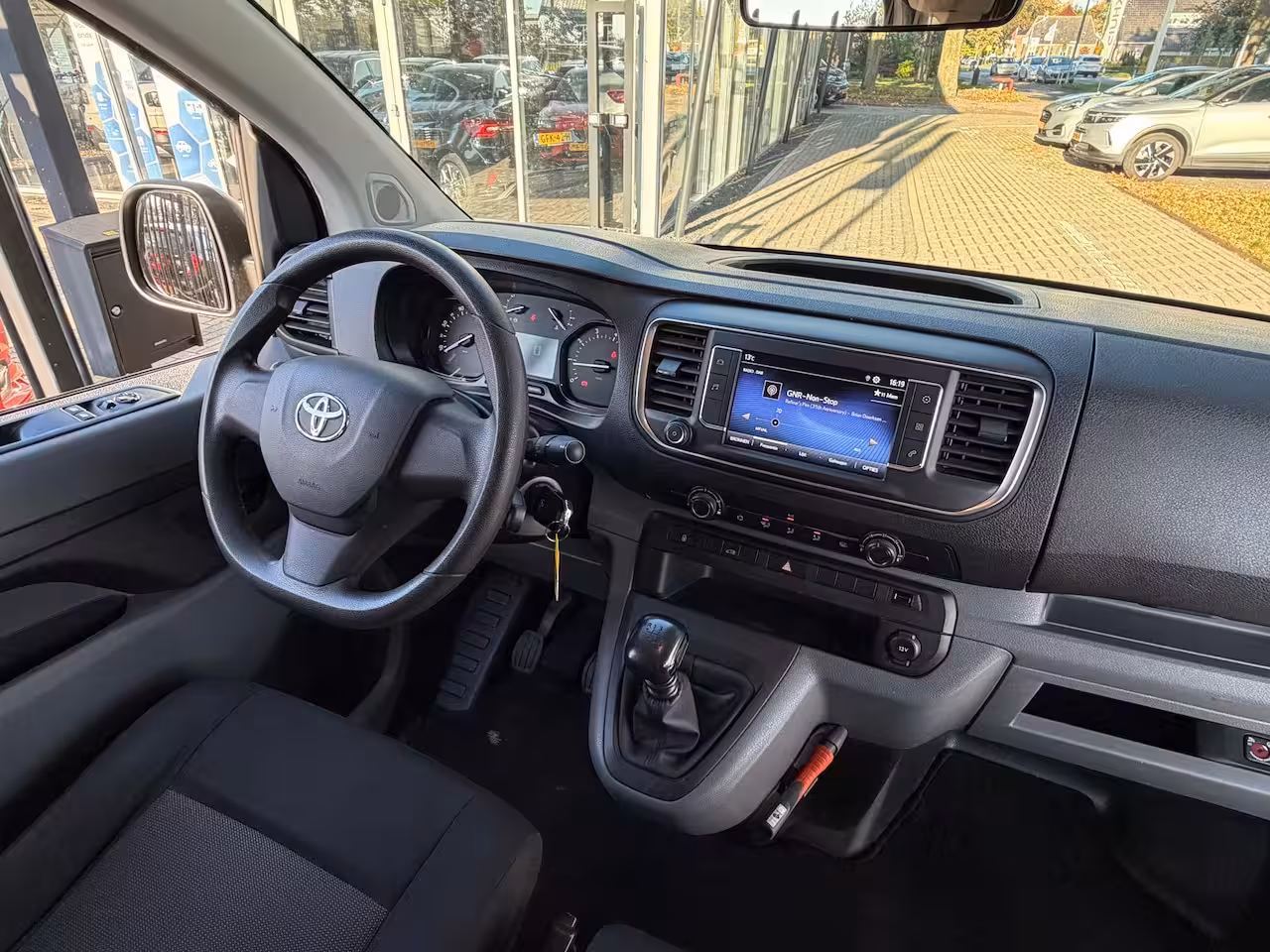Toyota ProAce Worker 2.0 D-4D L3 145 PK Live Long | TREKHAAK| DEALER ONDERHOUDEN| EERSTE EIGENAAR| 3-PERSOONS|