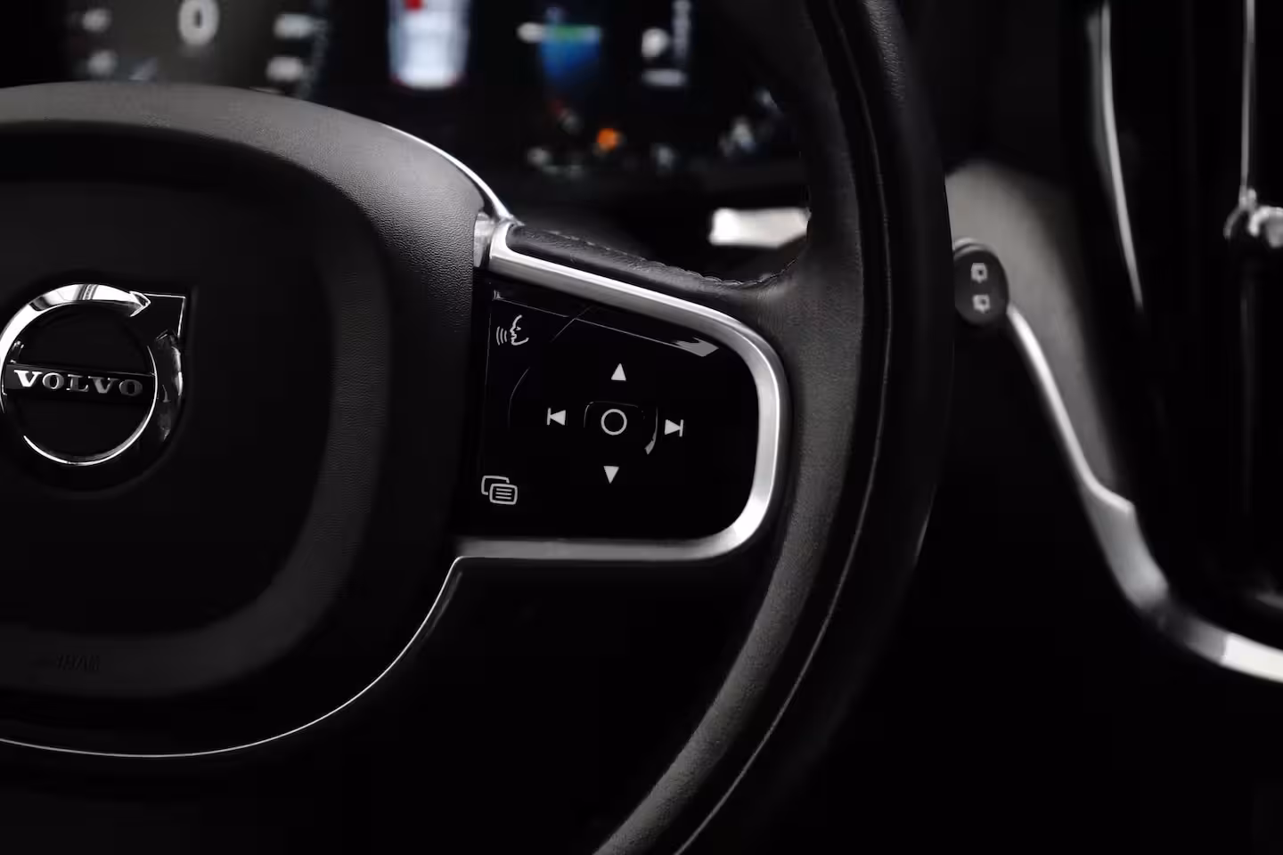 Volvo V60 2.0 T6 Recharge AWD Inscription | Trekhaak | Adaptieve CC | Memory | Stoel & stuurverwarmi