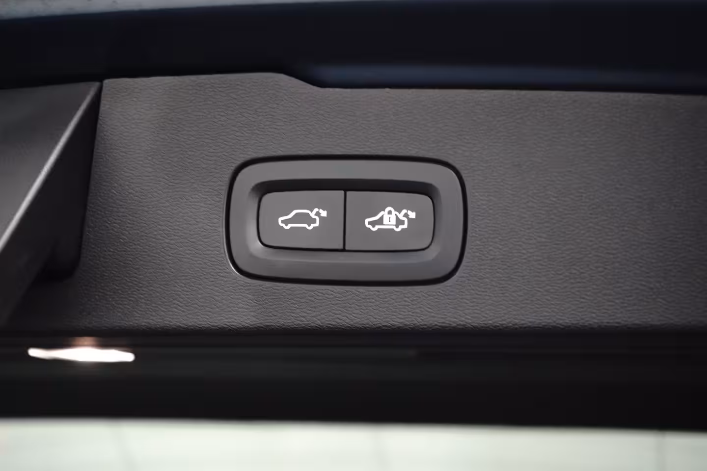 Volvo V60 2.0 T6 Recharge AWD Inscription | Trekhaak | Adaptieve CC | Memory | Stoel & stuurverwarmi