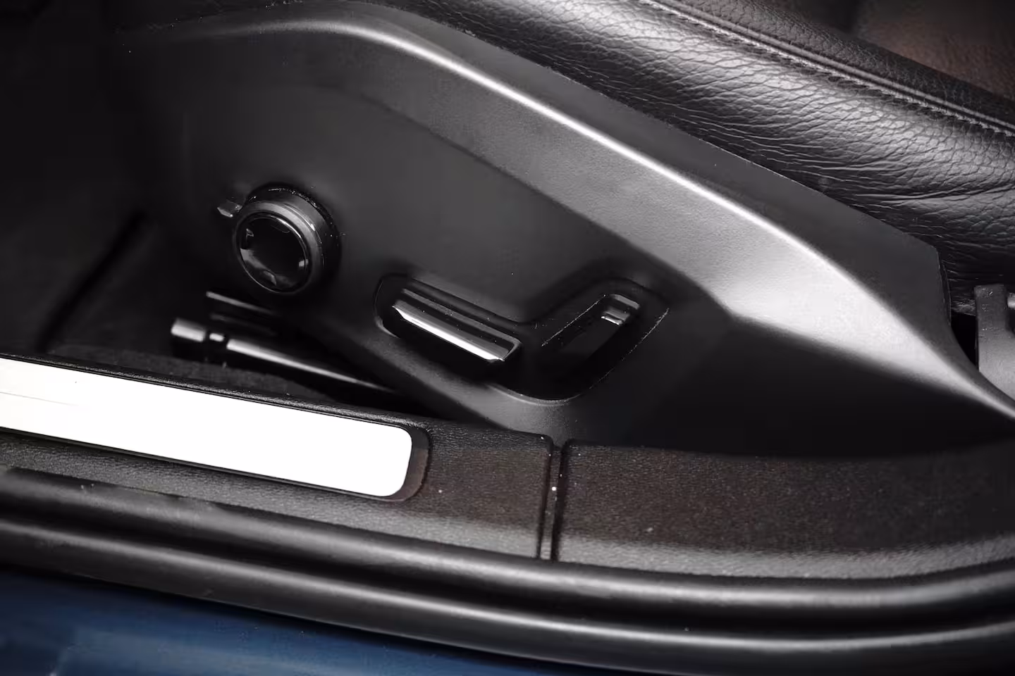 Volvo V60 2.0 T6 Recharge AWD Inscription | Trekhaak | Adaptieve CC | Memory | Stoel & stuurverwarmi