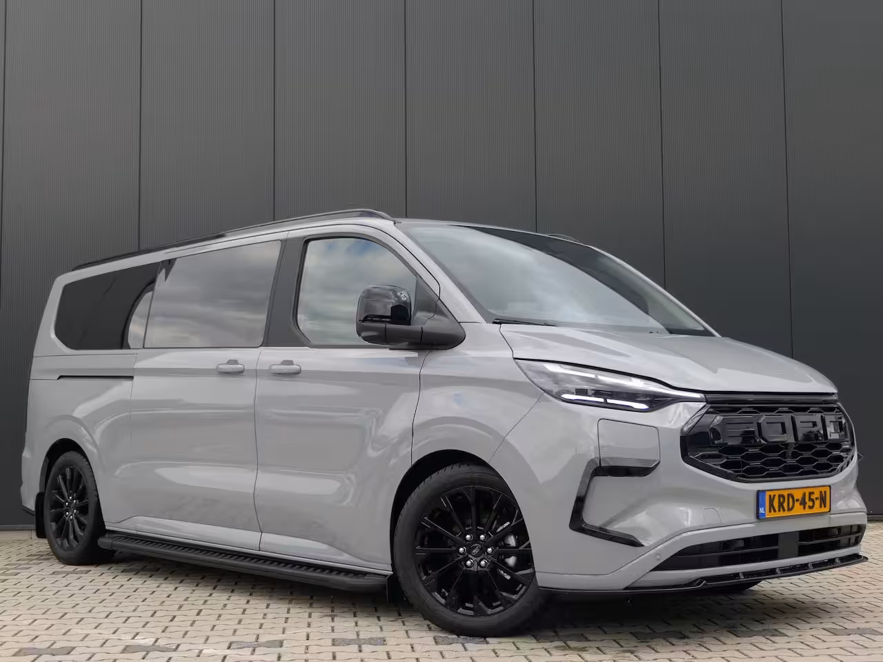 Ford Transit Custom Tourneo 340 2.5 PHEV L2H1 Titanium X | Black Pack | Luxury | Panoramadak | 360 Camera | AGR Stoel