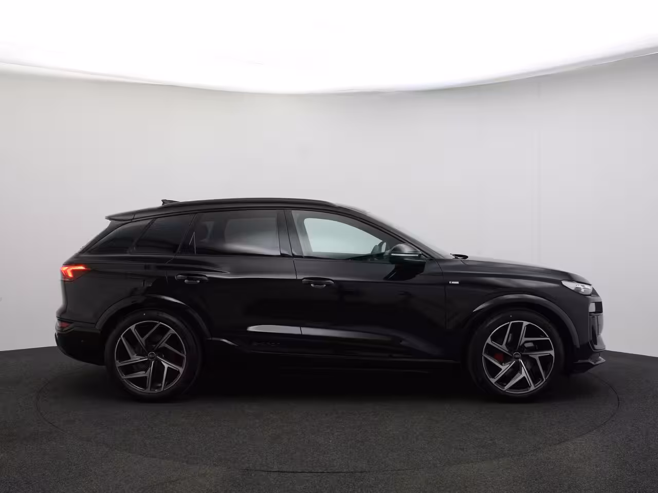 Audi Q6 SQ6 e-tron e-252pk S edition