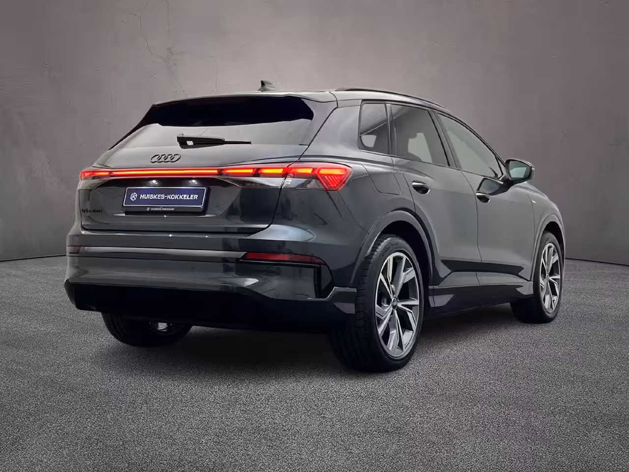 Audi Q4 e-tron e-tron 204pk S edition