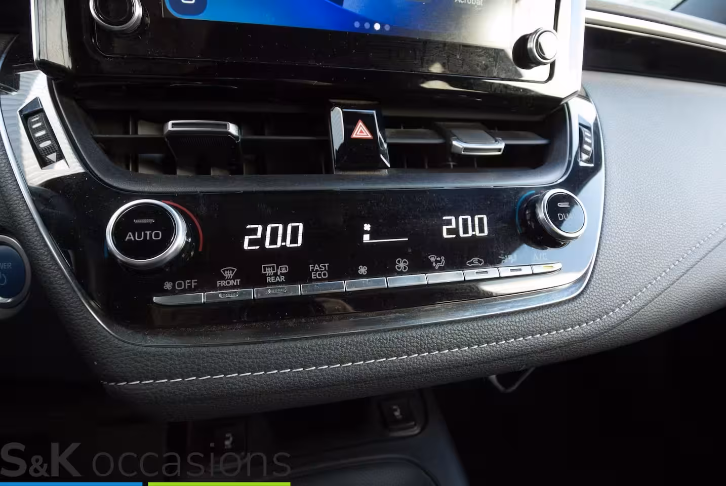 Suzuki Swace 1.8 Hybrid Select