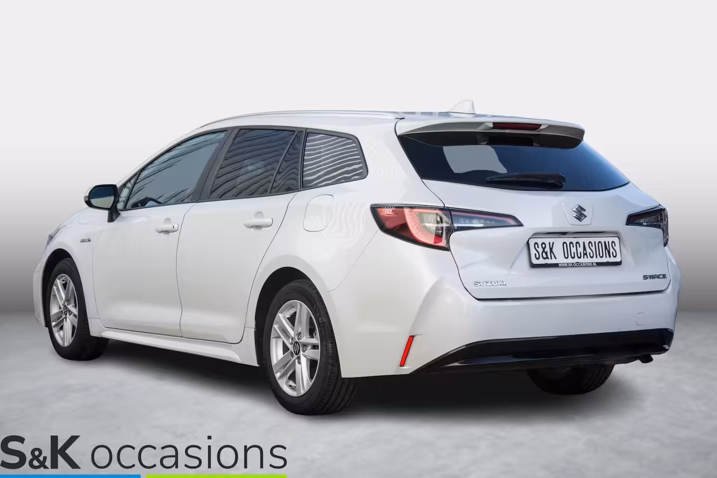 Suzuki Swace 1.8 Hybrid Select