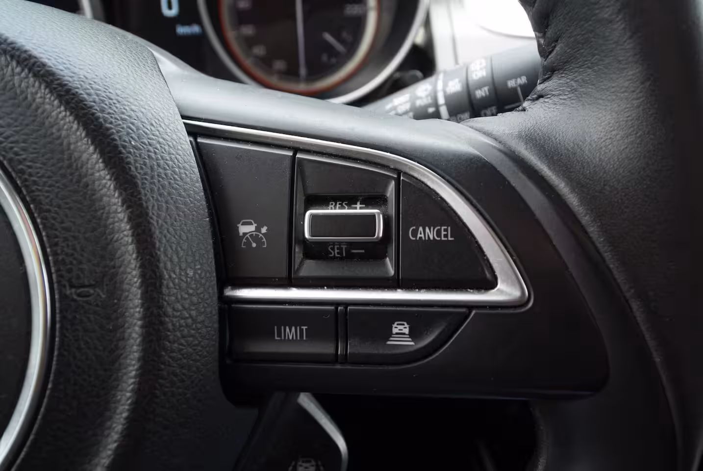 Suzuki Swift 1.2 Style Hybrid ACC Apple Car Play Keyless