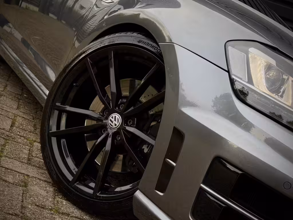 Volkswagen Golf 2.0 TSI R 4MOTION PANO
